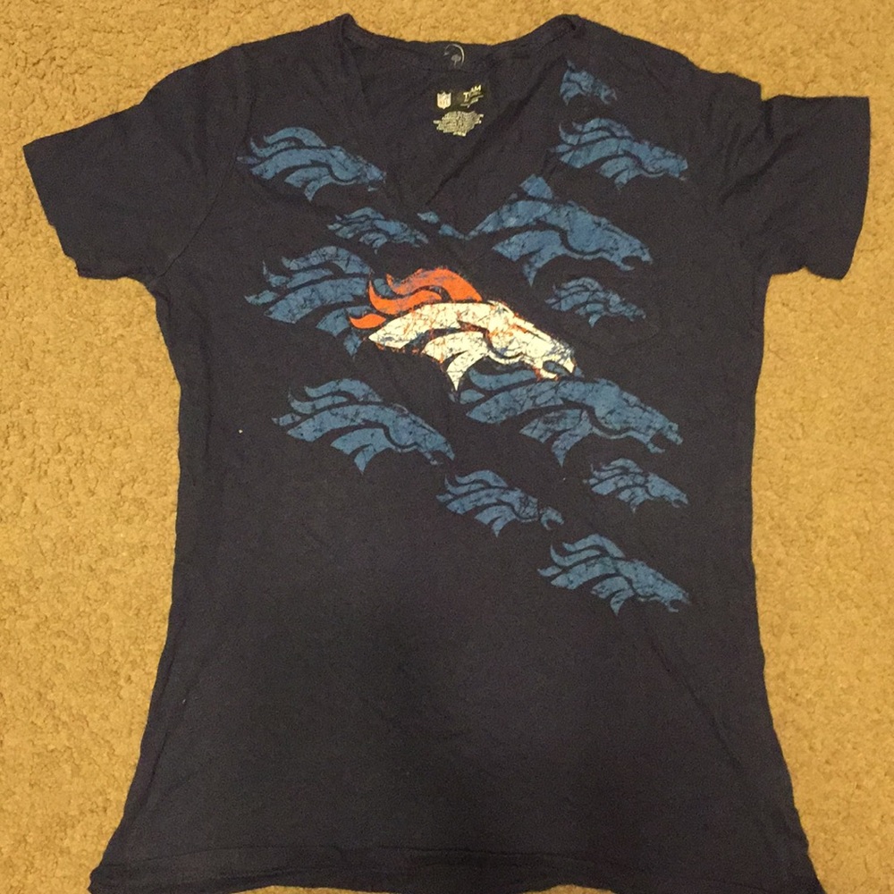 Women’s Broncos T-shirt